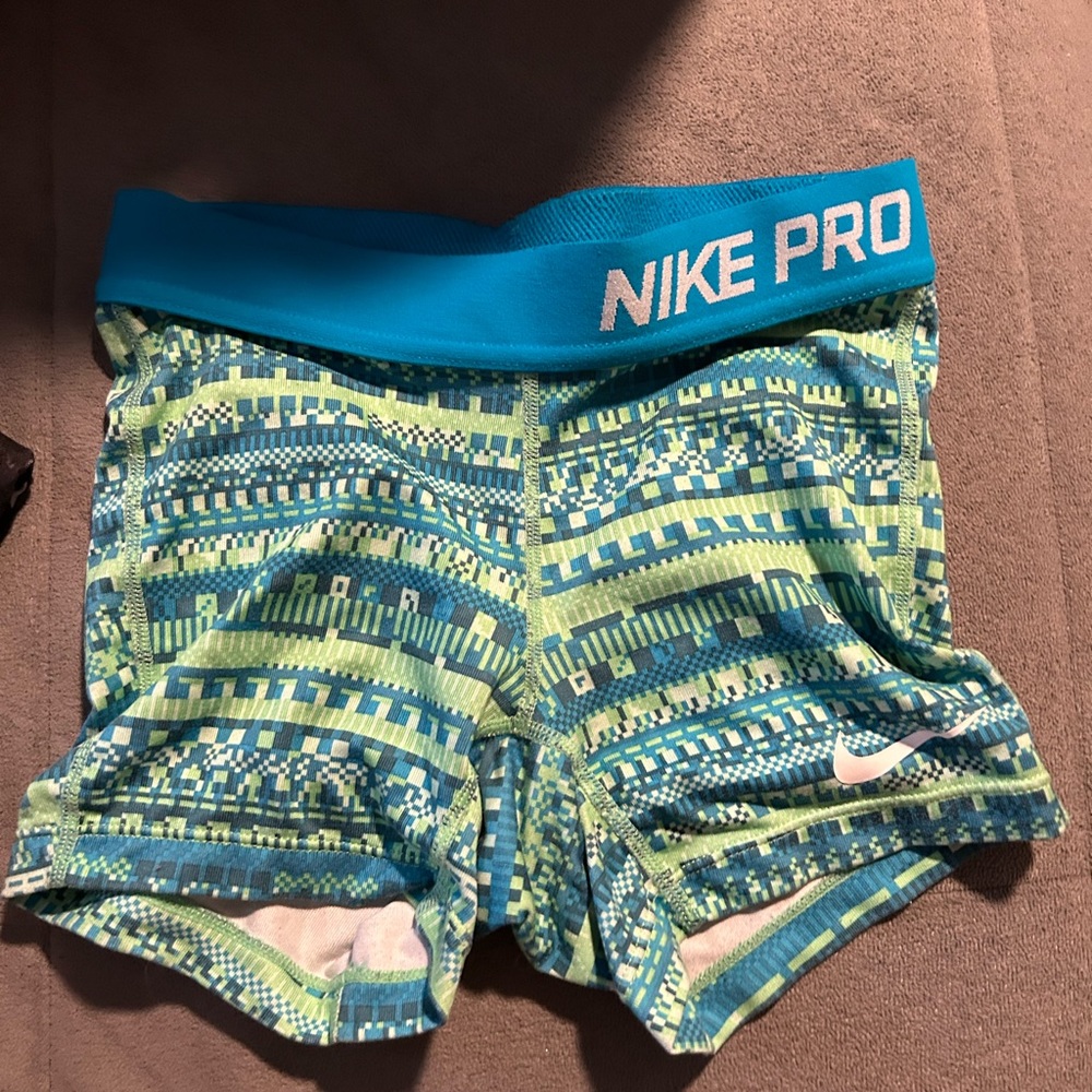 Nike Pro’s